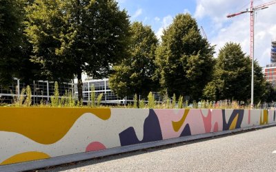 Op weg naar stadspark Hondsrugpark: kunst, bloemen & zitplekken